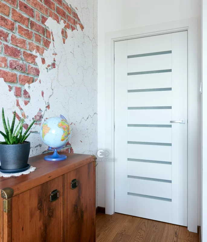 Drzwi Lagrus MORENA M1 w fornirze o kolorze RAL 9003